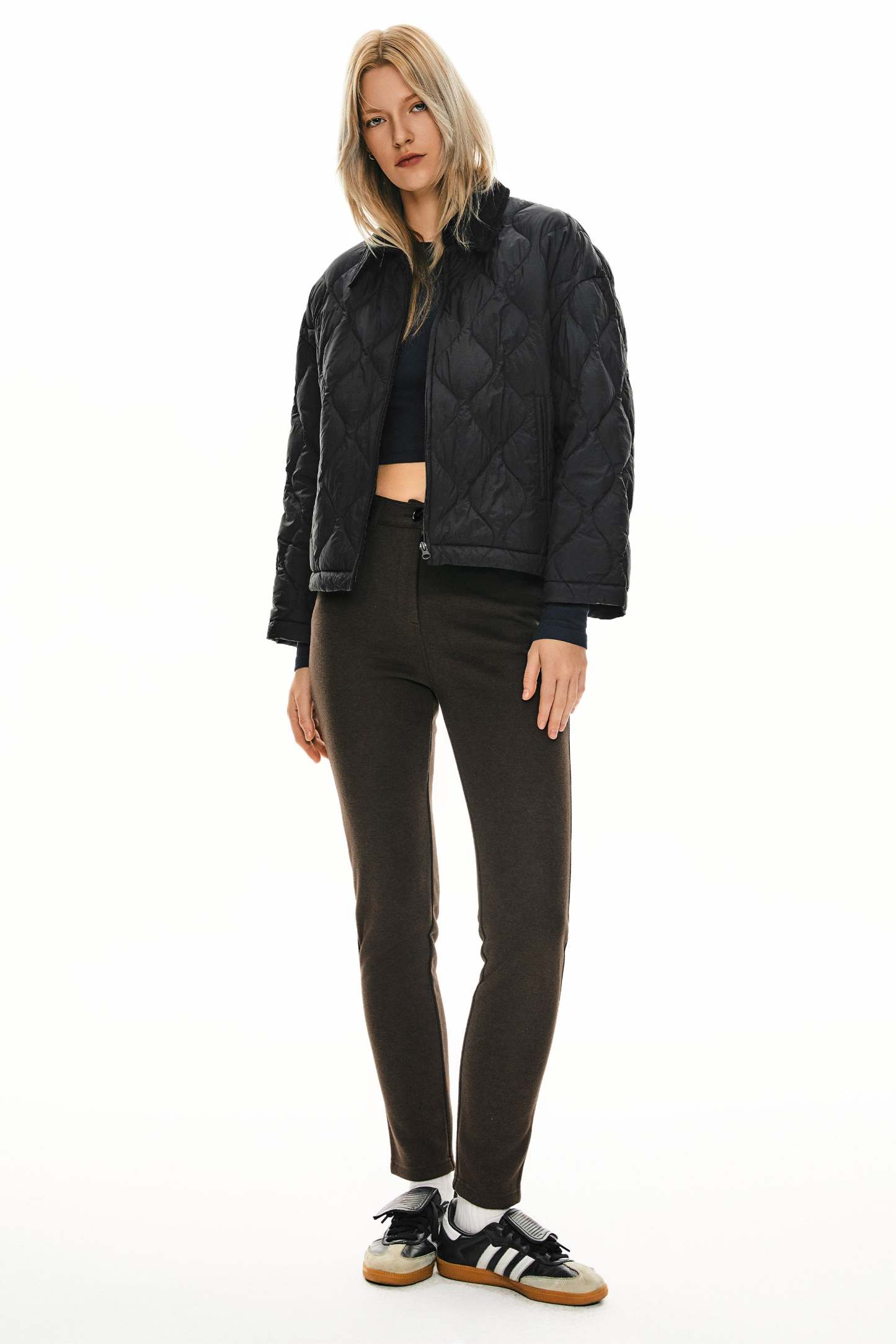 Lightweight Cropped Down Puffer Jacket
