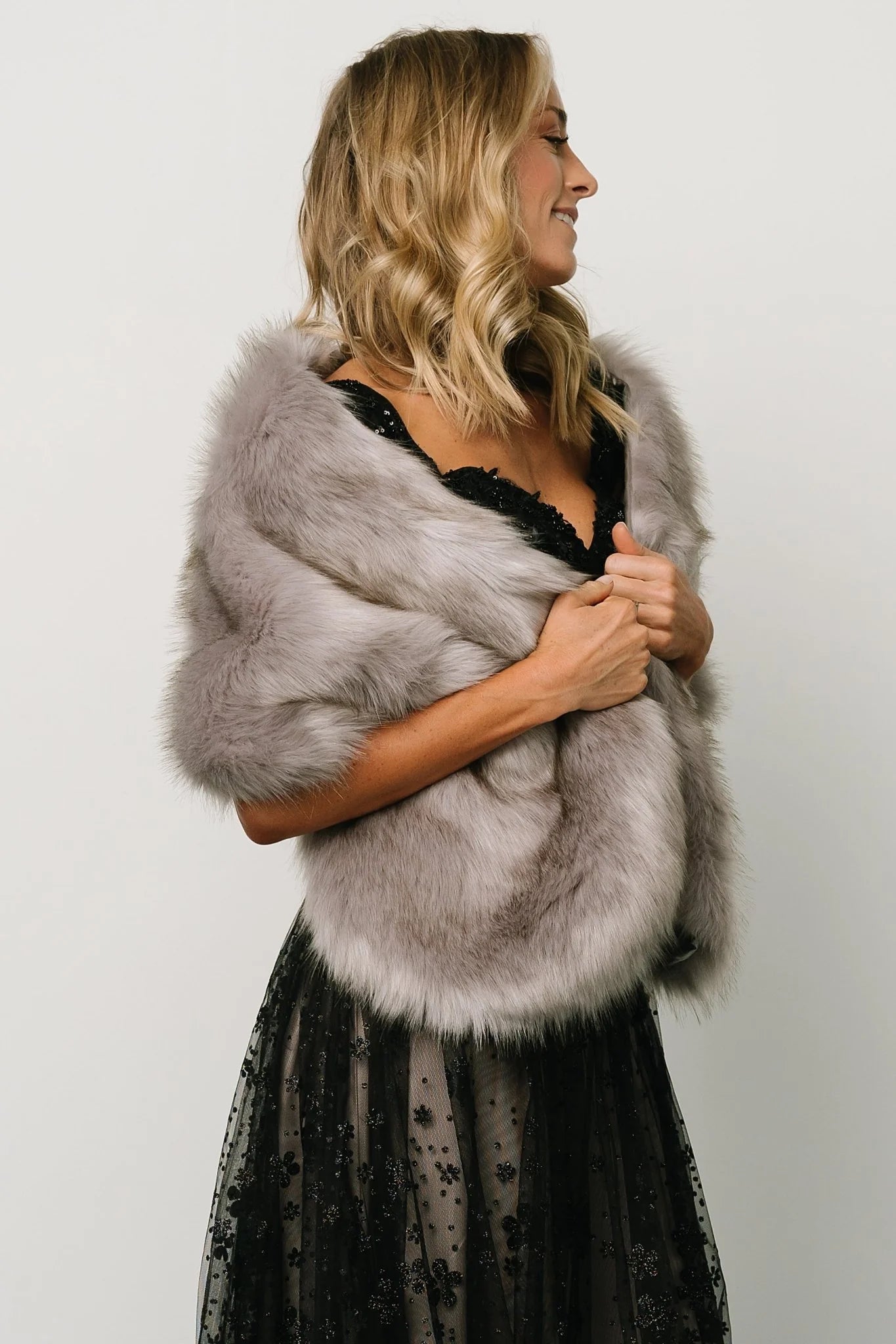 Jovie Faux Fur Shawl | Silver Gray