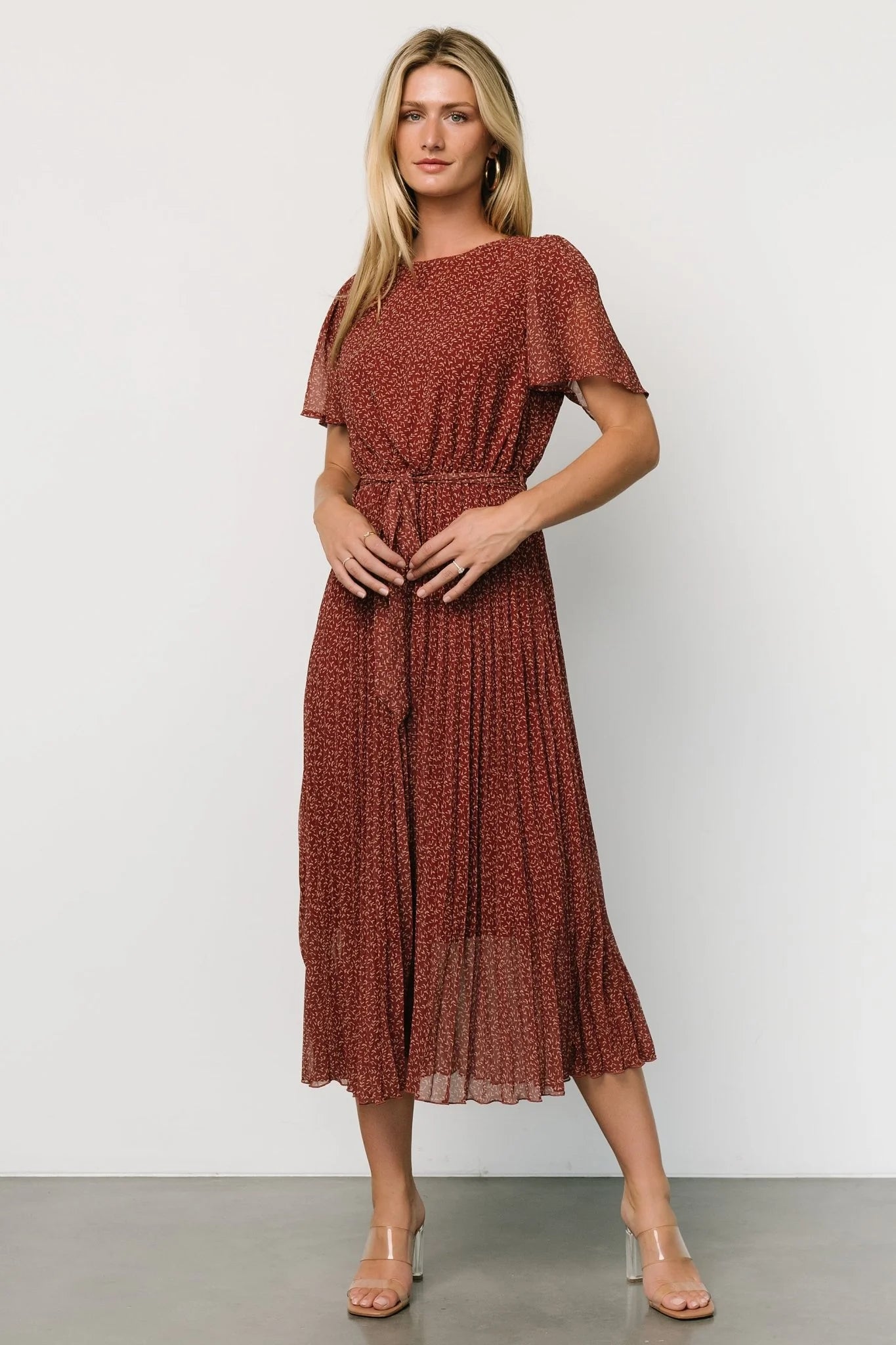 Prim Pleated Dress | Dark Rust
