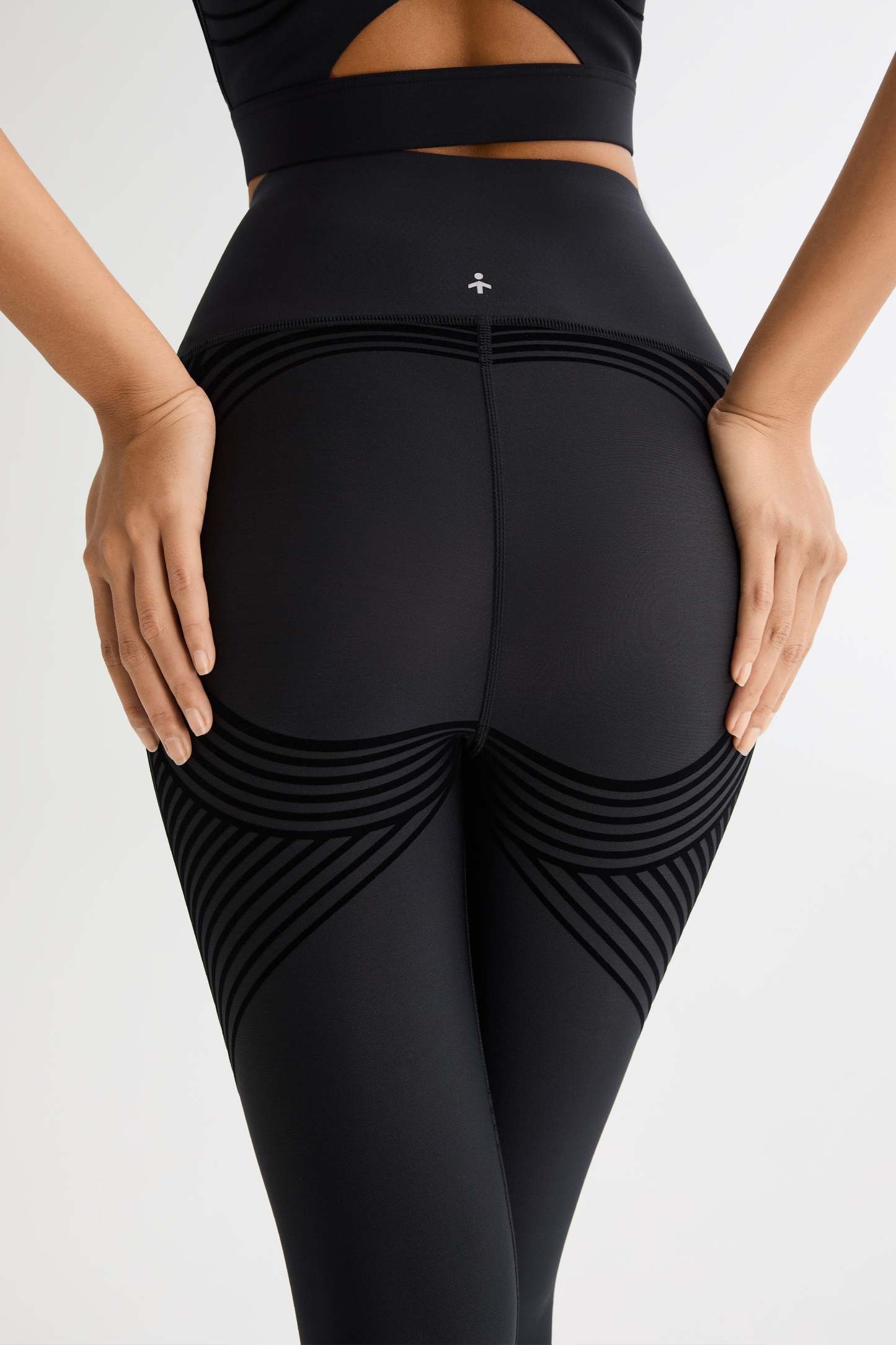 FlexSeam™ High-Waisted Signature 7/8 Leggings