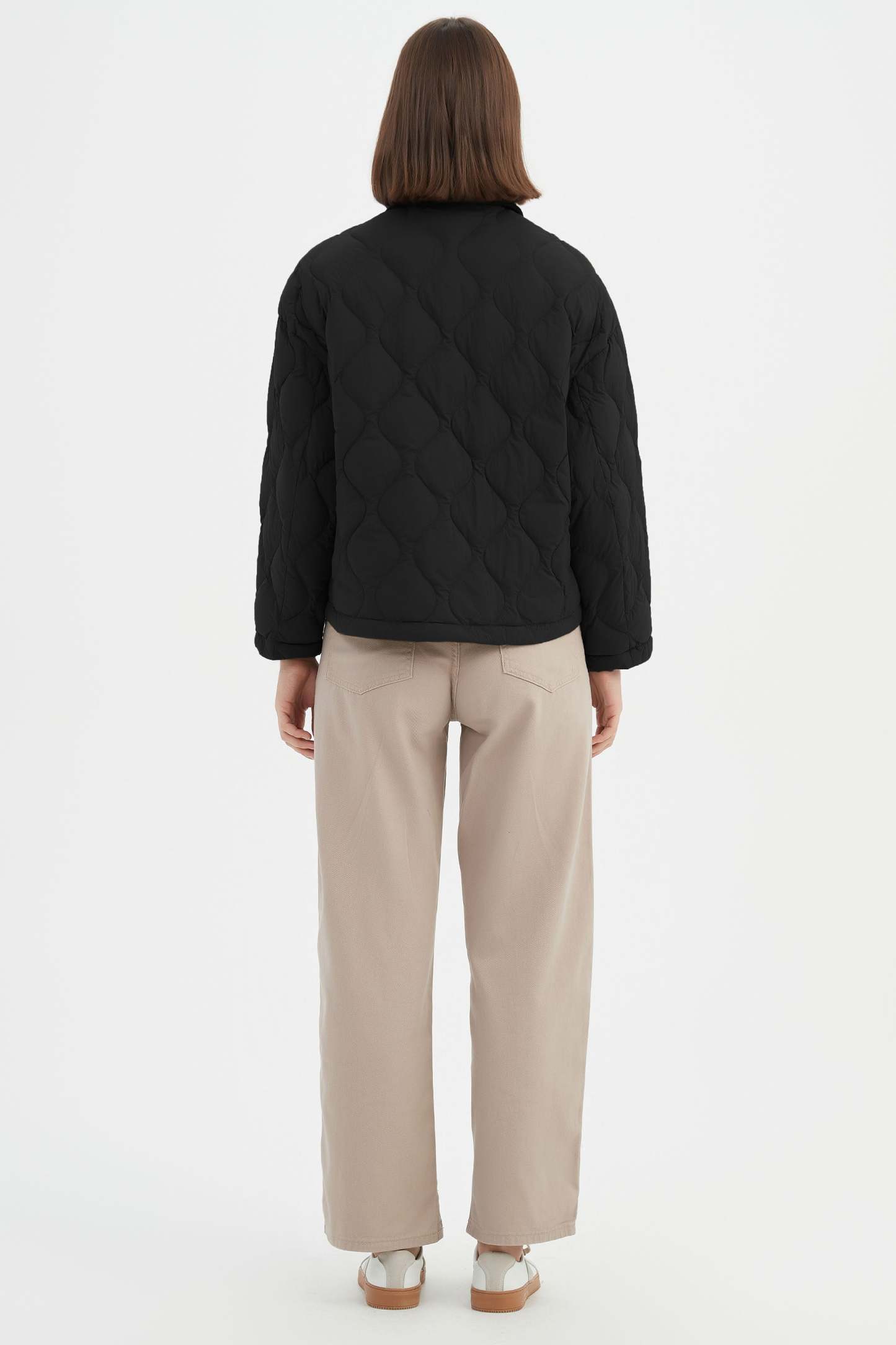 Lightweight Cropped Down Puffer Jacket