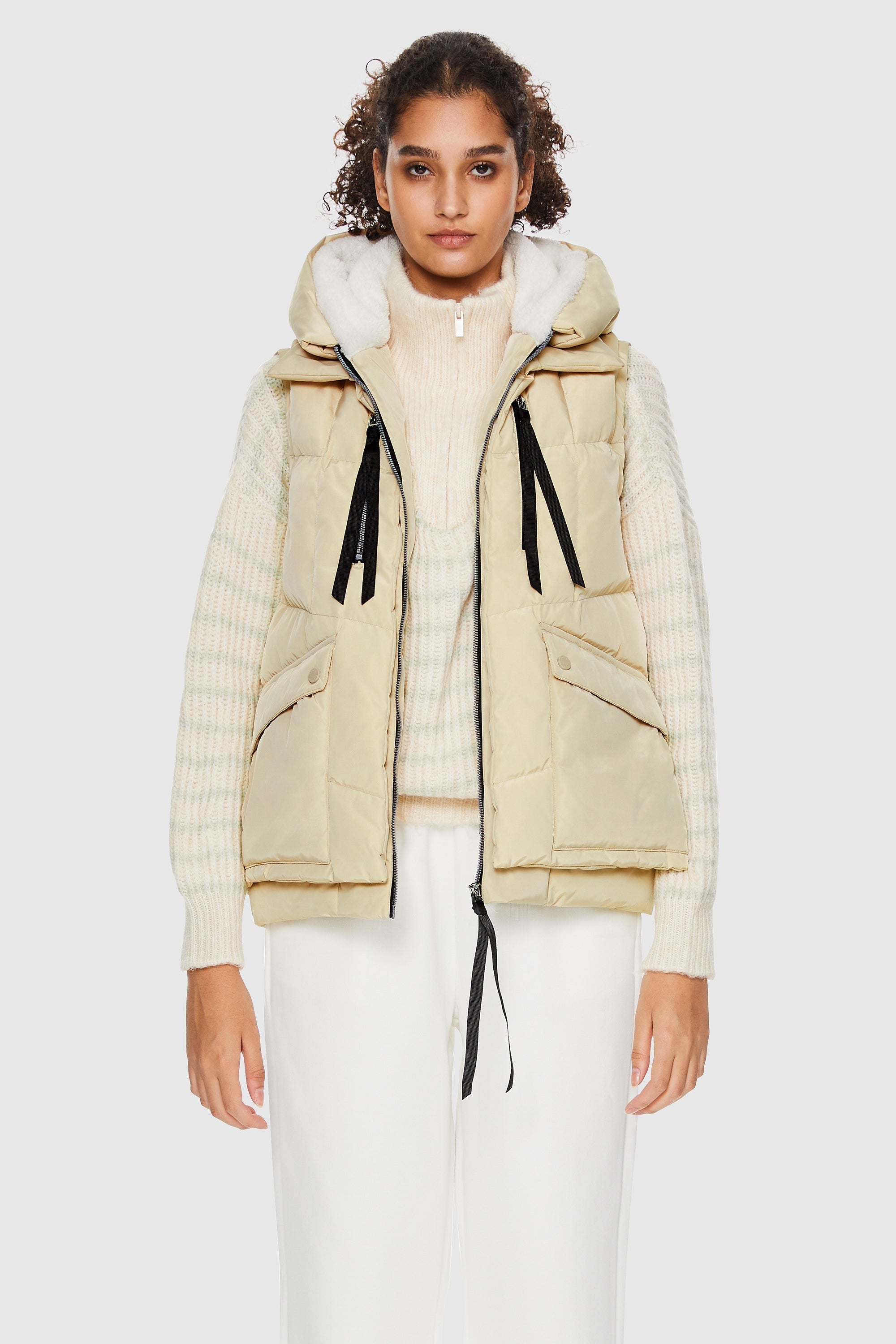 092 Universe® Cropped Down Vest